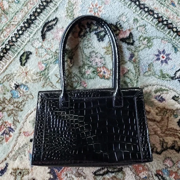 LIZ CLAIBORNE Hand Bag Faux Alligator/Croc Patent Leather Black - Picture 4 of 10